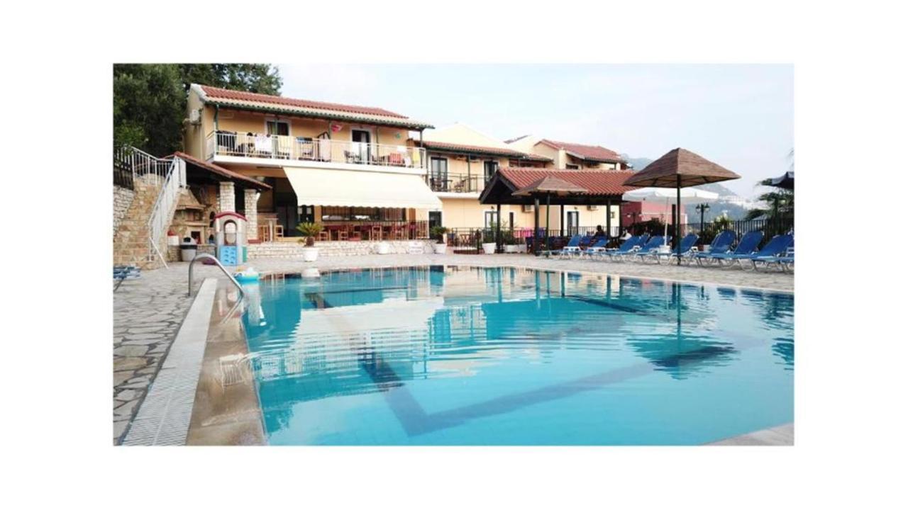 Corfu Hotel Apartments Benitses  Buitenkant foto