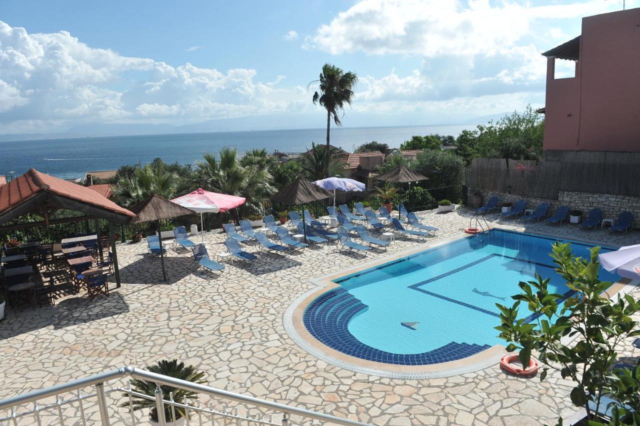 Corfu Hotel Apartments Benitses  Buitenkant foto