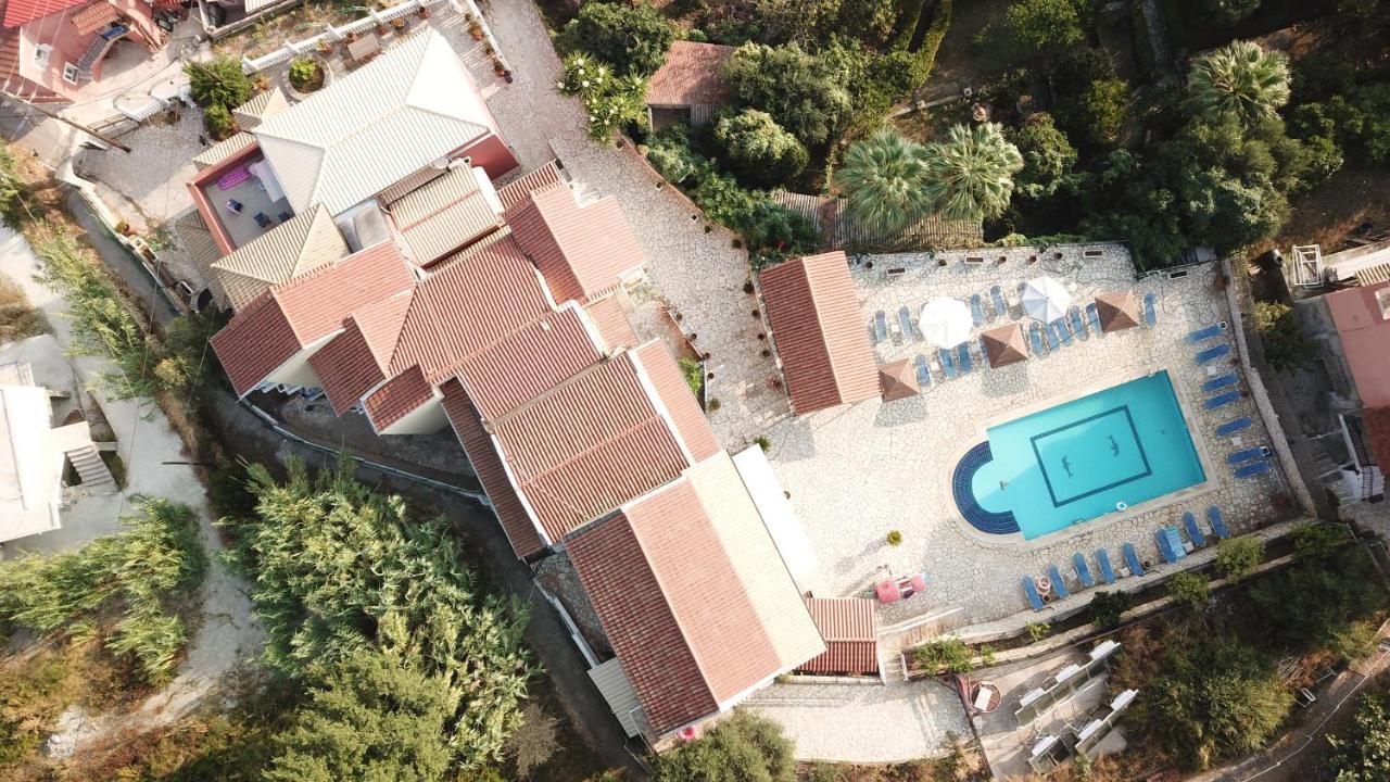 Corfu Hotel Apartments Benitses  Buitenkant foto