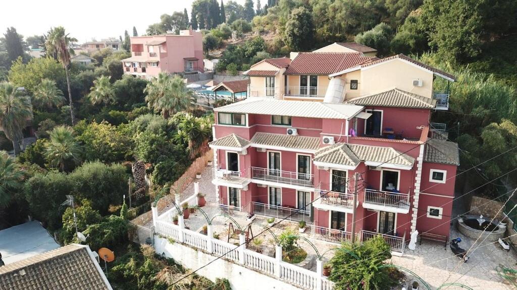 Corfu Hotel Apartments Benitses  Buitenkant foto